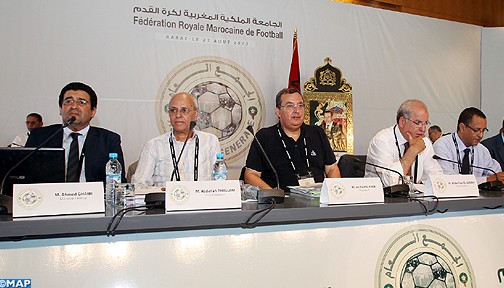 الجمع العام الاستثنائي للجامعة الملكية المغربية لكرة القدم يصادق على مشروع القانون الأساسي الجديد للجامعة