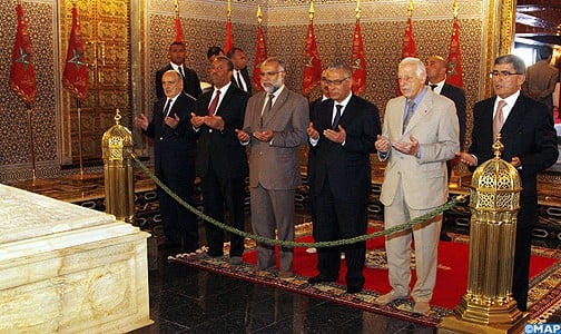 رئيس الحكومة الليبية يزور ضريح محمد الخامس