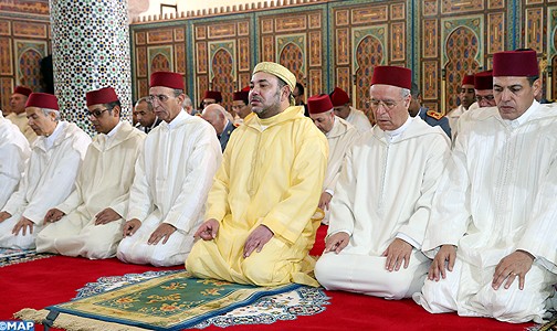 أمير المؤمنين يؤدي صلاة الجمعة بمسجد ابن البناء المراكشي بمدينة مراكش