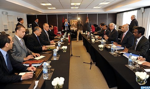 السيد صلاح الدين مزوار يتباحث بمراكش مع وزير الشؤون الخارجية الهندي