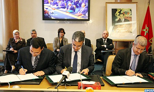 التوقيع على اتفاقية خاصة بتنقل الصحافيين المغاربة عبر السكك الحديدية داخل التراب الوطني