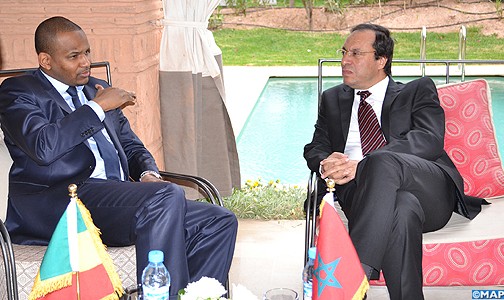 السيد عبد القادر اعمارة يتباحث بمراكش مع وزير الطاقة والماء الغيني ووزير المعادن بمالي