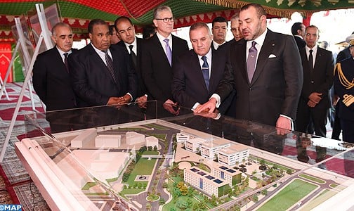 جلالة الملك يضع الحجر الأساس لإنجاز جامعة محمد السادس لعلوم الصحة بالدار البيضاء