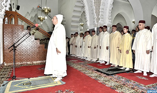 إقامة صلاة الاستسقاء بالمسجد الأعظم بسلا بحضور صاحب السمو الملكي ولي العهد الأمير مولاي الحسن