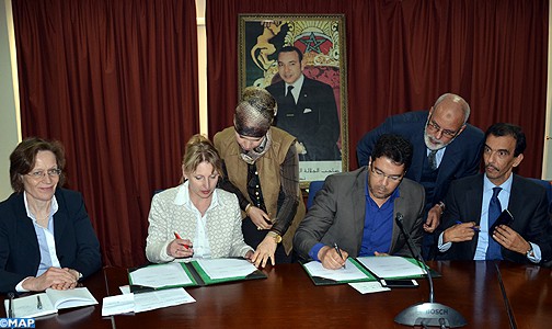 التوقيع على اتفاقية لتكوين المستشارين والخبراء في مجال تدبير الفرص والأخطار البيئية للمقاولة في جهة سوس ماسة