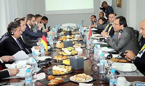 وزير الطاقة والاقتصاد الألماني يعرب عن إعجابه بإنجازات المغرب في مجال الطاقات