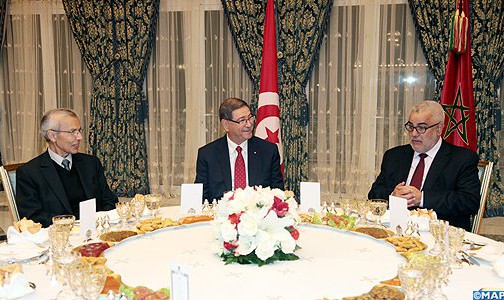 جلالة الملك يقيم مأدبة عشاء على شرف رئيس الحكومة التونسية