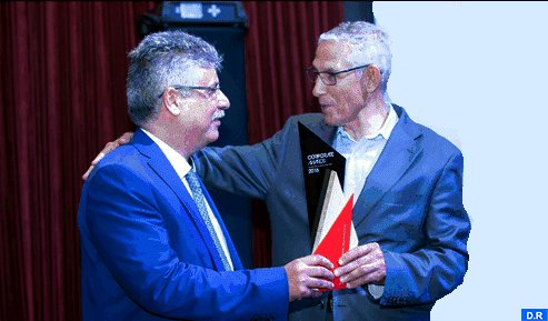 جوائز “كوربوريت أوردز”: رئيس المجلس المديري لوفا إيموبيليي يحصل على جائزة “شخصية سنة 2016” في صنف الاقتصاد والمقاولة