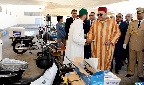 الدار البيضاء.. جلالة الملك يعطي انطلاقة برنامج دعم التشغيل الذاتي لفائدة السجناء السابقين- رمضان 2016