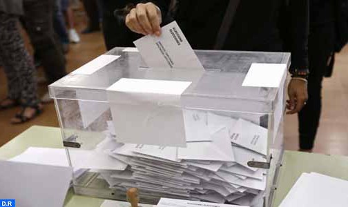 الانتخابات في إسبانيا.. افتتاح مراكز الاقتراع
