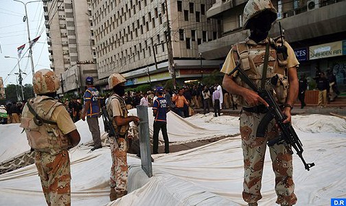 إرتفاع عدد ضحايا هجوم انتحاري في مسجد بباكستان إلى 25 قتيلا (مسؤول)