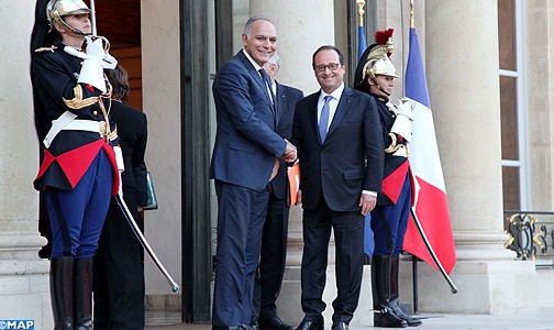 الرئيس الفرنسي يؤكد التزامه الشخصي والتزام بلاده لإنجاح مؤتمر مراكش حول المناخ (مزوار)