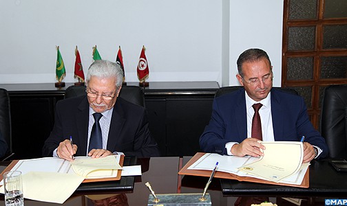 التوقيع على اتفاقية شراكة بين اتحاد المغرب العربي والمعهد العربي لحقوق الإنسان لنشر ثقافة حقوق الإنسان في الوطن العربي