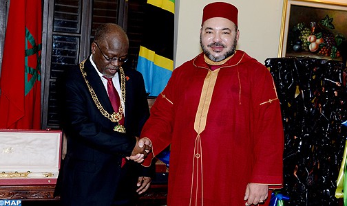 جلالة الملك يجري مباحثات على انفراد مع رئيس جمهورية تنزانيا