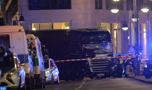مقتل تسعة أشخاص على الأقل في حادث اقتحام شاحنة لإحدى أسواق عيد الميلاد ببرلين
