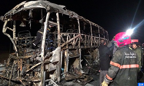 مصرع 10 أشخاص حرقا وإصابة 22 آخرين جراء حادثة سير قرب أكادير