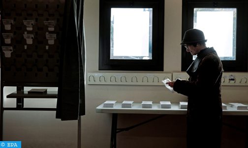 الانتخابات المحلية بأوكرانيا.. الاختبار الأول لحزب الرئيس زيلينسكي