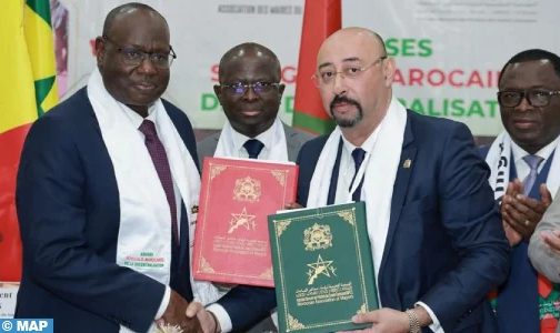 المناظرة المغربية السنغالية حول اللامركزية: اتفاقية شراكة بين الجمعية المغربية لرؤساء مجالس الجماعات وجمعية عمداء السنغال