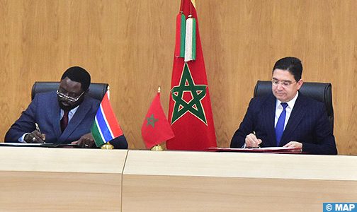 الدورة الثالثة للجنة المختلطة للتعاون المغرب-غامبيا.. التوقيع بالداخلة على عدد من اتفاقيات التعاون ومذكرات تفاهم