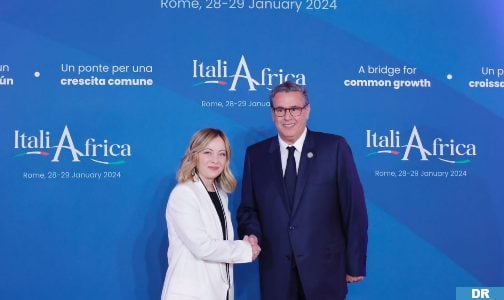 إيطاليا مهتمة بالانخراط في المشاريع التي ينفذها المغرب في مجال الطاقات المتجددة (السيد أخنوش)