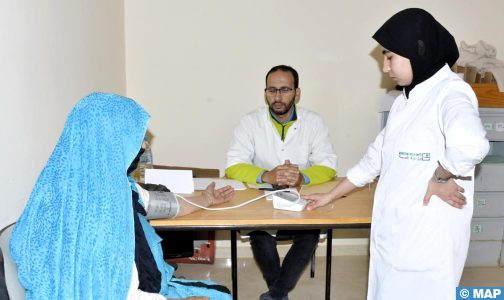عملية رعاية .. استفادة أزيد من 1500 شخص من قوافل صحية متعددة الاختصاصات باقليم طاطا