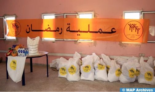 إقليم العيون.. استفادة أزيد من 12 ألفا و600 أسرة من عملية الدعم الغذائي “رمضان 1445 هـ”