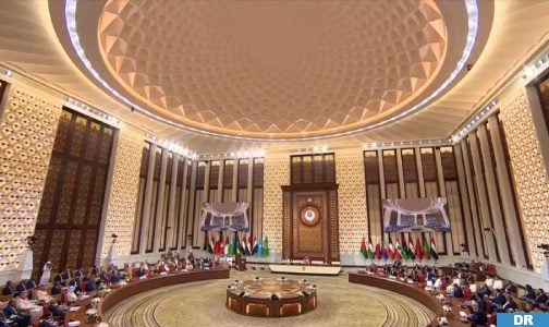 القمة العربية تختتم أعمال دورتها ال 33 بتبني “إعلان البحرين”