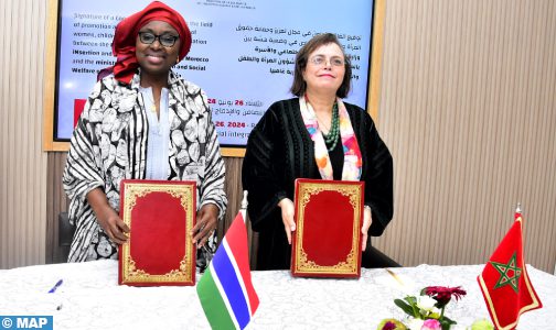 المغرب وغامبيا يوقعان اتفاقية تعاون بشأن حماية حقوق المرأة والطفل
