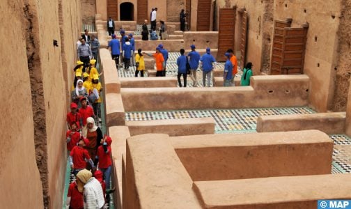 “أيام التراث”: أطفال في وضعية إعاقة يكتشفون معالم تراثية بالمدينة الحمراء