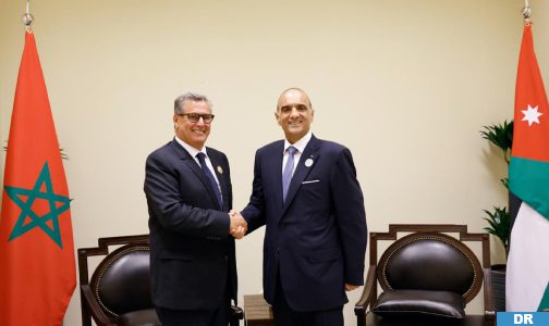 البحر الميت: السيد أخنوش يجري مباحثات مع رئيس الوزراء الأردني