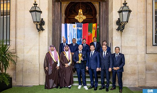 المغرب والبرتغال وإسبانيا تقدم ملف ترشيحها المشترك إلى (فيفا) لاستضافة بطولة كأس العالم لكرة القدم 2030