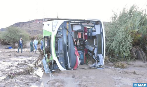 انجراف حافلة للركاب بفعل السيول على مستوى واد طاطا .. مصرع 10 أشخاص و7 في عداد المفقودين (حصيلة جديدة)