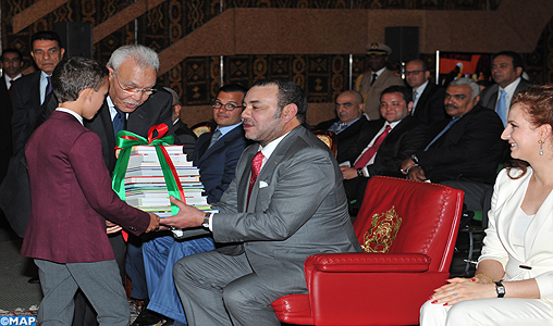 SM le Roi préside à l’Ecole Royale à Rabat la cérémonie de fin d’année scolaire 2012-2013