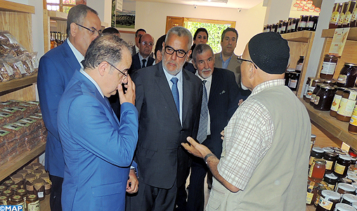 M. Benkirane inaugure à Agadir un nouveau magasin de Maroc Taswiq
