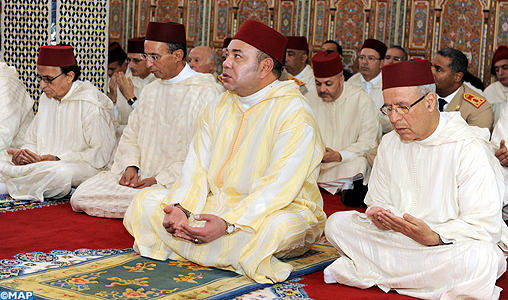 SM le Roi accomplit la prière du vendredi à la mosquée Mohammed VI à Rabat