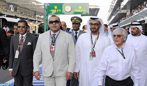 SM le Roi assiste aux compétitions de la 5ème édition du Grand Prix d’Abou Dhabi de Formule 1