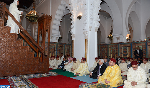 SM le Roi accomplit la prière du vendredi à la mosquée Al Koutoubia à Marrakech