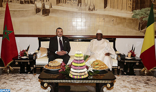 SM le Roi s’entretient en tête-à-tête avec le président malien