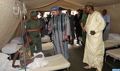 SM le Roi visite l’hôpital médico-chirurgical marocain déployé à Conakry