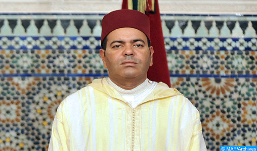 Sharjah: SAR le Prince Moulay Rachid représente SM le Roi à la cérémonie d’attribution du Prix de la personnalité de l’année 2015 de la cohésion familiale décerné au Souverain