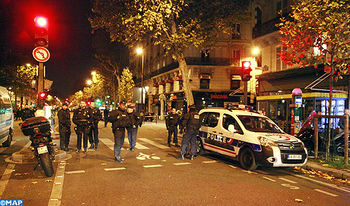 Attentats de Paris: 129 morts, 352 blessés (nouveau bilan)