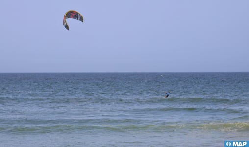 Championnat du monde de kitesurf (Dakhla-2022): les Marocains Achraf Bentajer et Reda Lefdali accèdent au tableau final