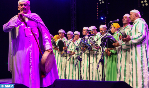 53è FNAP à Marrakech : La Place Jemaâ Fna vibre aux rythmes de chants et danses folkloriques