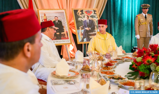SAR le Prince Héritier Moulay El Hassan préside à Tétouan un déjeuner offert par le Chef du gouvernement à l’occasion de la glorieuse Fête du Trône