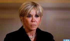 Mme Brigitte Macron visite l’exposition “Rétrospective Mehdi Qotbi” à l’IMA