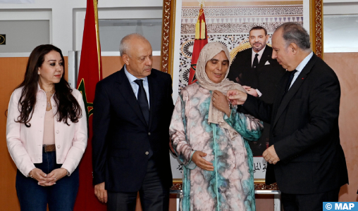 Programme de lutte contre les bidonvilles à Casablanca : Remise des clés d’appartements au deuxième lot de familles bénéficiaires