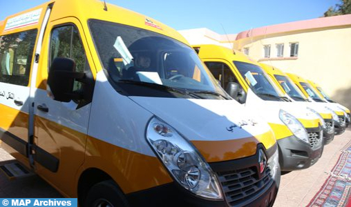 Al Hoceima/INDH: Remise de 10 bus scolaires au profit de plusieurs communes