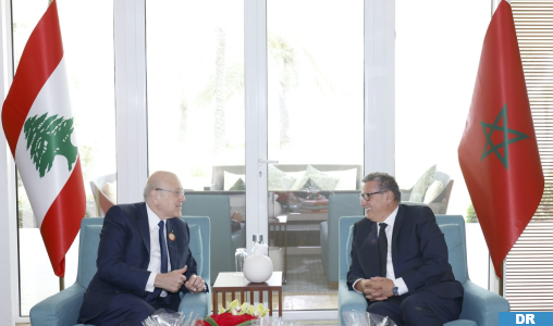 Sommet arabe de Manama: M. Akhannouch s’entretient avec le chef du gouvernement libanais
