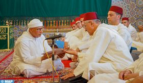 Errachidia : Dons royaux au Mausolée Moulay Ali Cherif et à la Zaouïa Derkaouia