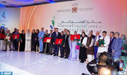 Remise à Rabat du Prix de la société civile 2024